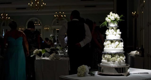 Why Your Wedding Cake Doesn’t Have To Be Expensive